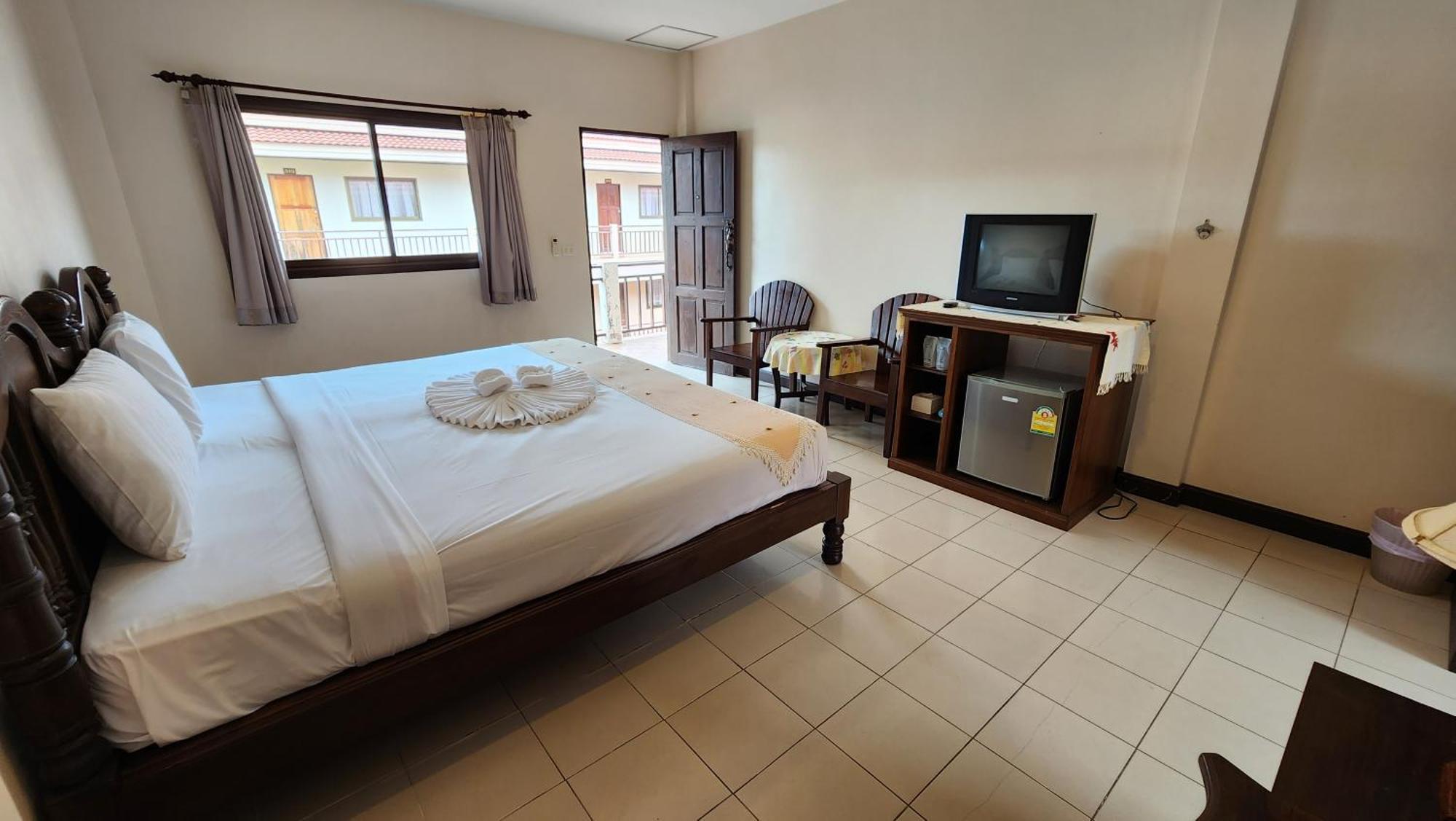 Panupong Hotel Чавенг Бийч Екстериор снимка