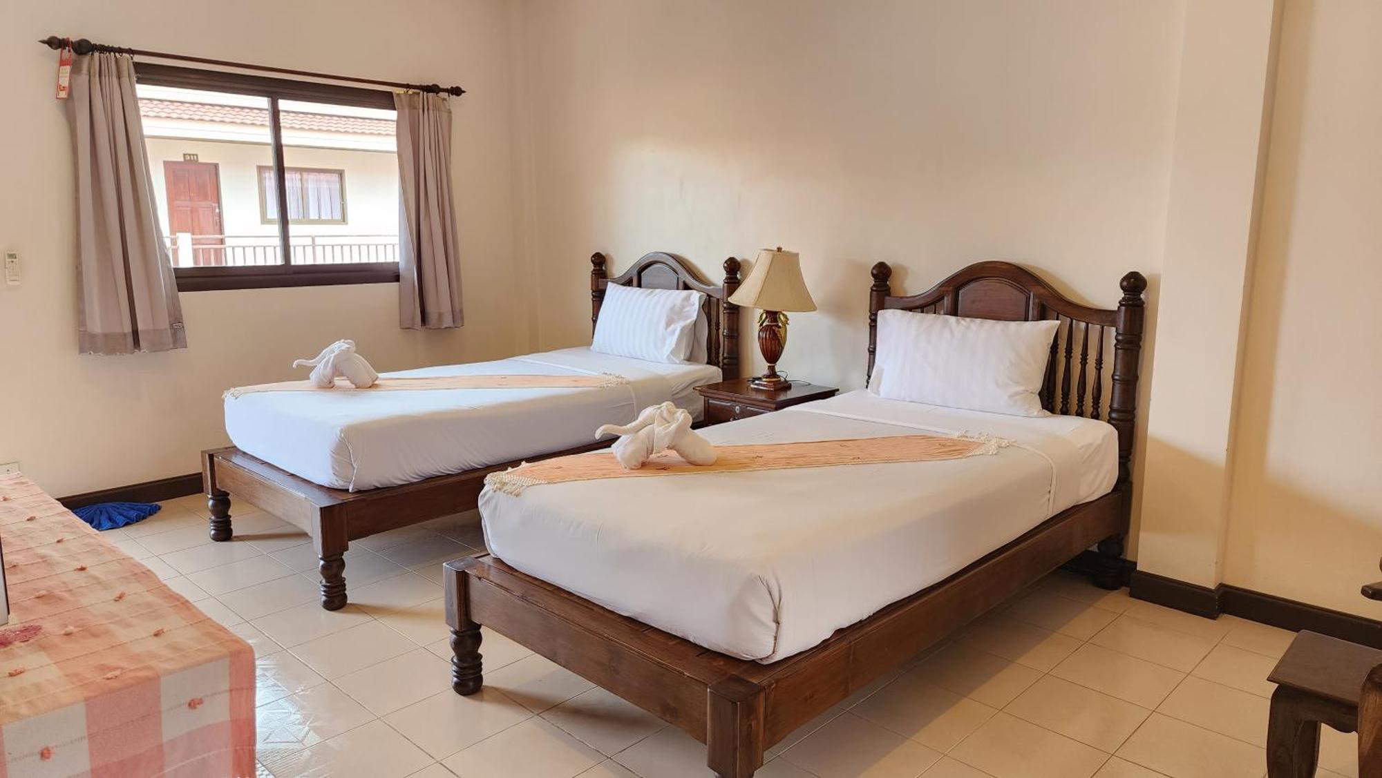 Panupong Hotel Чавенг Бийч Екстериор снимка