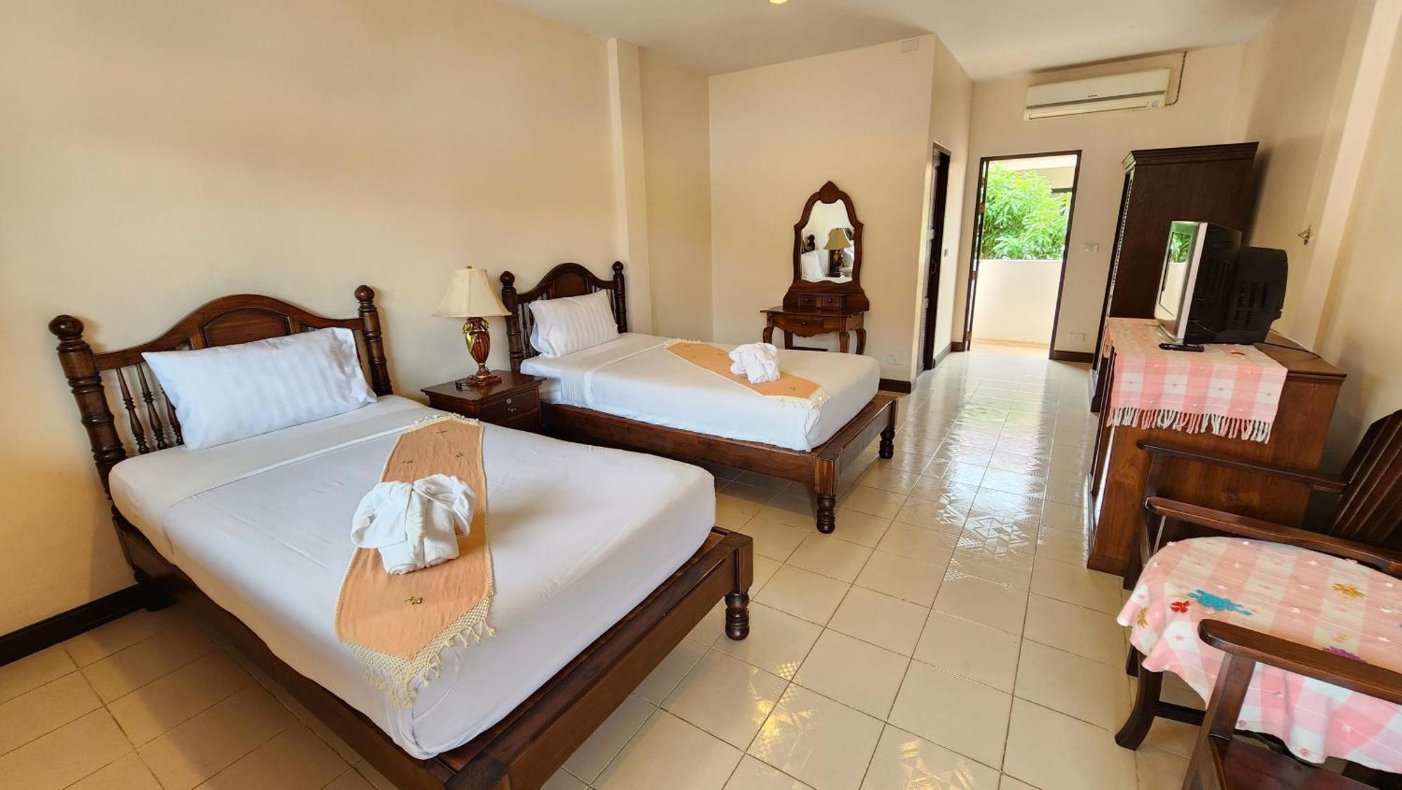 Panupong Hotel Чавенг Бийч Екстериор снимка