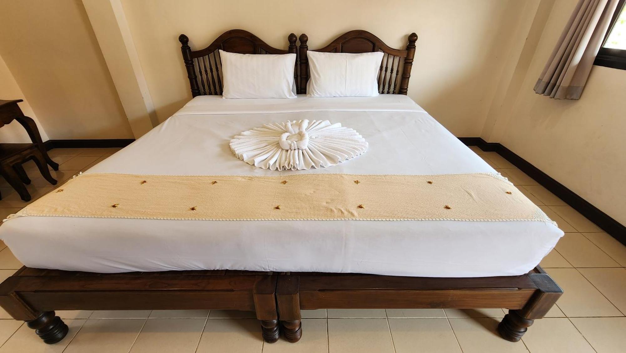 Panupong Hotel Чавенг Бийч Екстериор снимка