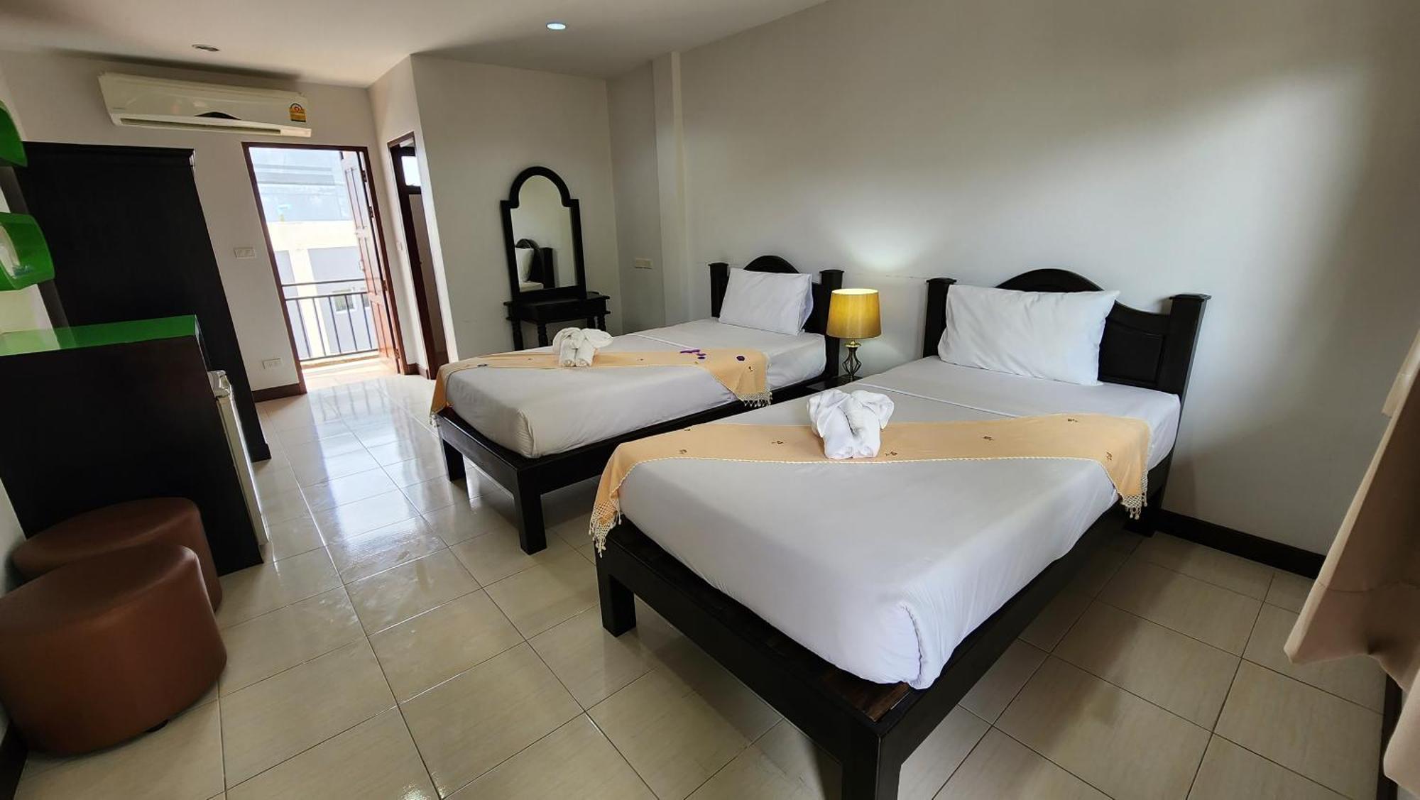 Panupong Hotel Чавенг Бийч Екстериор снимка