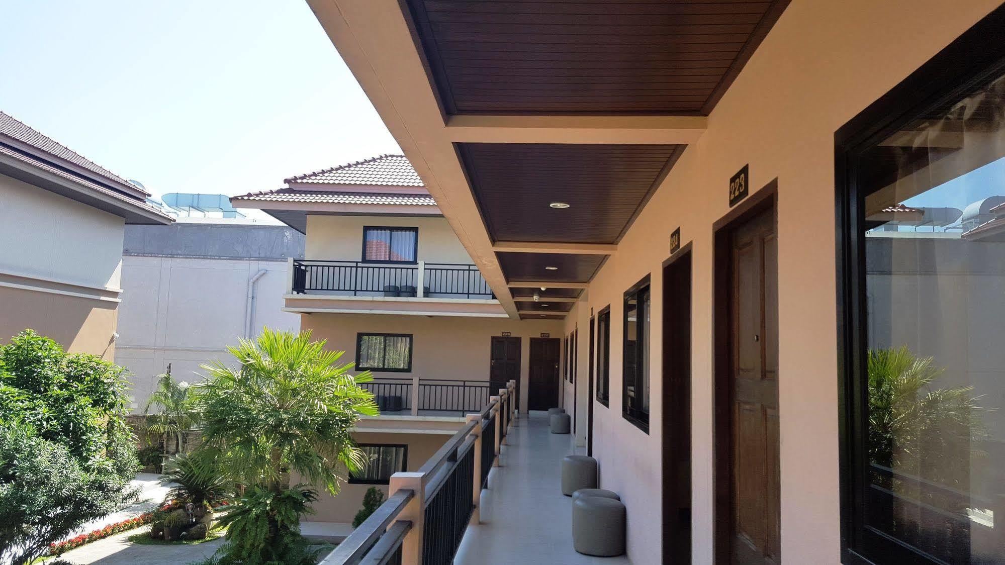 Panupong Hotel Чавенг Бийч Екстериор снимка
