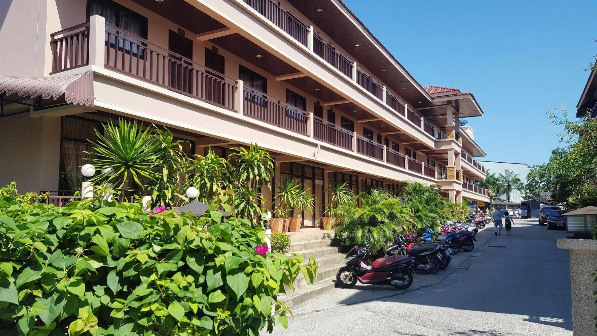 Panupong Hotel Чавенг Бийч Екстериор снимка